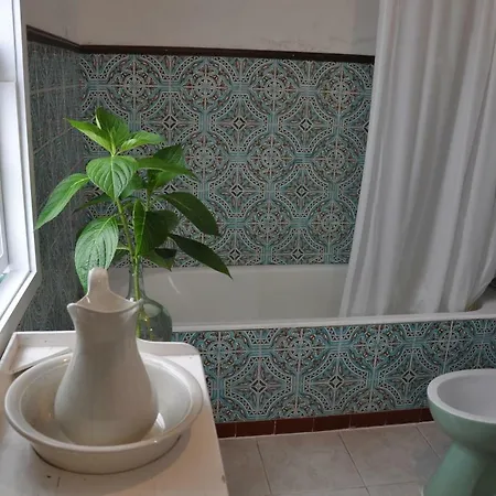 Azores Vintage Bed & Breakfast *